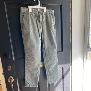 GAP Girlfriend Chino